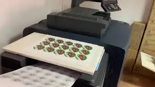 Печать наклеек, круглые наклейки, этикетки