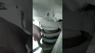 Как подковать уазика или В уазике что-то брянькает. Опять #уазик #городскиевдеревне #уазпатриот #уаз