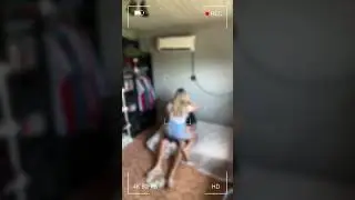Ele veio testar a cama nova