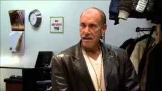 Hardcore Pawn -  Woman wants pink Coat