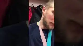Хоккей олимпиада 2018 Русские поют в раздевалке после победы