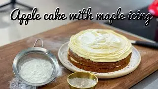 Apple and vanilla cake with maple syrup icing - OTTOLENGHI - The Baking German