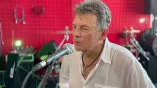 Андрей Иванов.Свет в окне. (А.Иванов-М.Шабров)