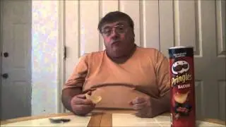 Bacon Pringles Taste Test & Review