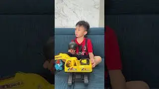 Cute Baby playing ball with dwarves ⚽😂😘 Thoc TV #tiktok #funny