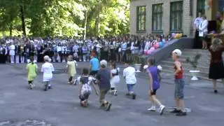 Выступление 4-ых классов. Танец