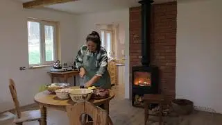 Autumn in the Country: Cozy Details & Baked Potatoes with Chicken and Fireside Lunch