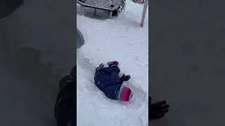 #2022 #зима #снег #гуляем #папиныдочки #горка
