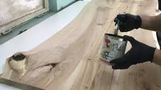 Стол из слэбов с эпоксидной смолой.