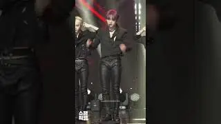 Lee Know struggling and getting uncomfy with his outfit but still handsome | cr on vid 