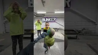 Повторил трюк как на моей футболке 🏀 #dimavasilov #freestyle #basketball мерч ищи на basketspb/shop