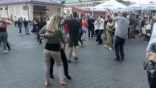 Танцы на улице