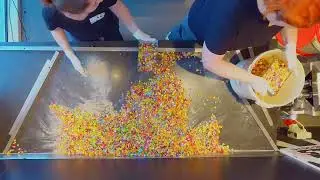 Late night Shopping in The Netherlands = Live candy making!