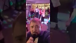 Снежинки, Музыка играет громко!