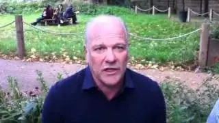 Keys and Gray Preview Leeds v Man Utd from a park bench lol