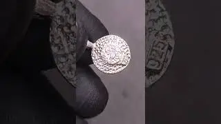 Серебряный кулончик с камушком 925 проба .