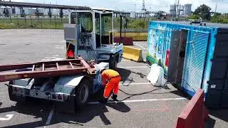 PSA Antwerp - Terberg hydrogen-powered terminal tractor