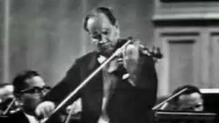 David Oistrakh plays Tchaikovsky Violin Concerto (2nd Mov.)
