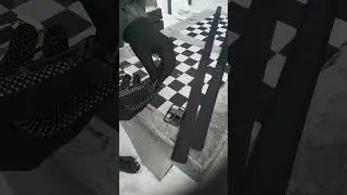 Ремень из кожи крокодила.