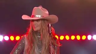 Lainey Wilson - Smell Like Smoke (New Year's Eve Live: Nashville's Big Bash Performance)