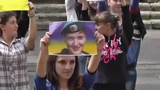 Красногоровка поздравила Надежду Савченко с Днем рождения! 