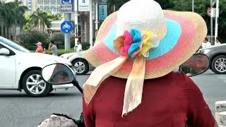 Забавный хаос на дорогах 😱 Стиль китайской глубинки. Чайник Pro Китай.