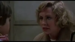 Chucky el muñeco diabólico 1988 trailer (en español castellano con voz narradora doblado al español)