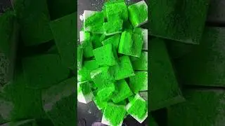 New samples in Neon GREEN Mica😍
