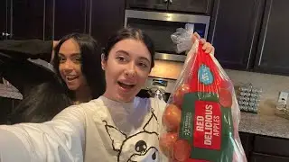 🔴 LIVE | Baking an Apple Pie 🍎🥧 - Geeks + Gamers Life