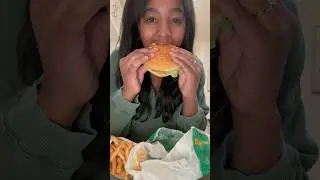 What I ate at Carls Jr! #shorts #shortsvideo #foodie