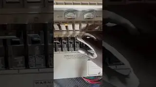 Manual transfer switch for solar and battery?