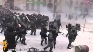 Майдан Беркут пошел в атаку 03 03 2014