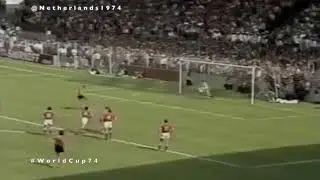 Johan Neeskens scores 3 penalties vs Bulgaria #WorldCup74