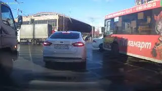 Глупое ДТП в Кудрово с маршруткой 11 11 21