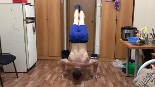 Сколько Я отжимаюсь в стойке на руках?