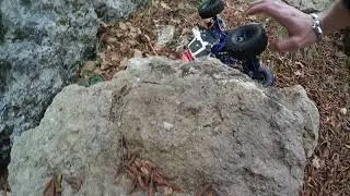 Скалистый подъем от водопада