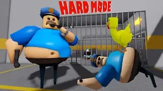 Can You Survive BARRY PRISON RUN as a CHICKEN?