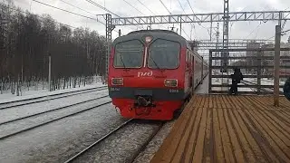 Электропоезд ЭД4М-0203 сообщением Железнодорожная-Москва(Курский-Вокзал).