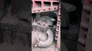 Tire scraps cutting satisfying with technology