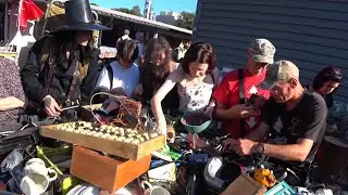 РЕАКЦИЯ ЛЮДЕЙ НА БЕСПЛАТНУЮ РАЗДАЧУ ВЕЩЕЙ