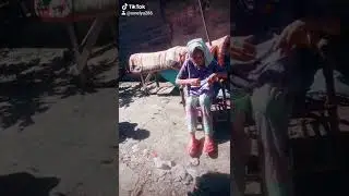 karena besarnya cintamu sama mamah shingga Bapa dgn secepatnya jga mnyusul mamah