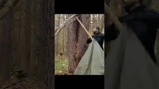 Wild camping. Making a survival shelter #bushcraftimprovisation #bpsknives