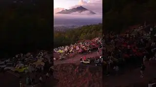 Более 300-сот машин приезжает сюда каждое утро, чтобы встретить рассвет 🌅