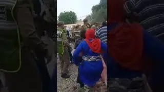 Maroc_ bousculade de femmes et intervention de la police