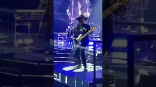 Pitbull Guitar solo!!🔥🔥🔥