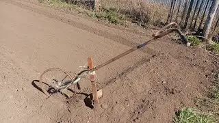 Посадка картошки без лопаты, с самодельным окучником