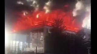 Пожар в Самаре уничтожает надежды на музей рок-н-ролла...возле ТРЦ «Звезда"