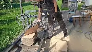 Две пилорамы на коротких рельсах