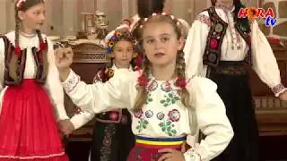 Daria Seica - Cand aud ca-i joc in sat  -:- HORA TV -:-