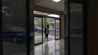 Automatic sliding sensor door.